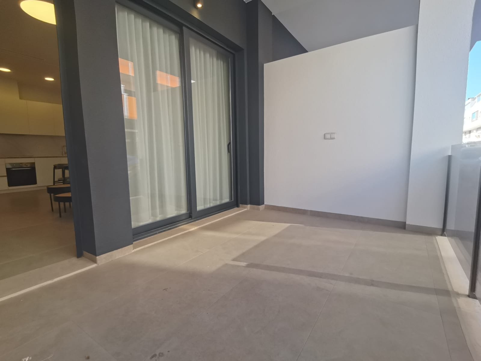 Exklusive Apartments und Erdgeschosswohnungen, 600 m vom Strand entfernt, Torrevieja
