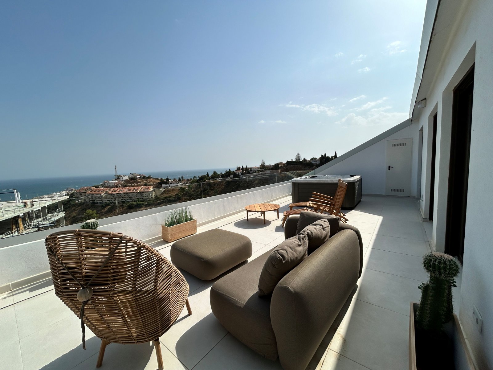 Exklusive Apartments mit Meerblick, 2 km vom Strand entfernt, Fuengirola