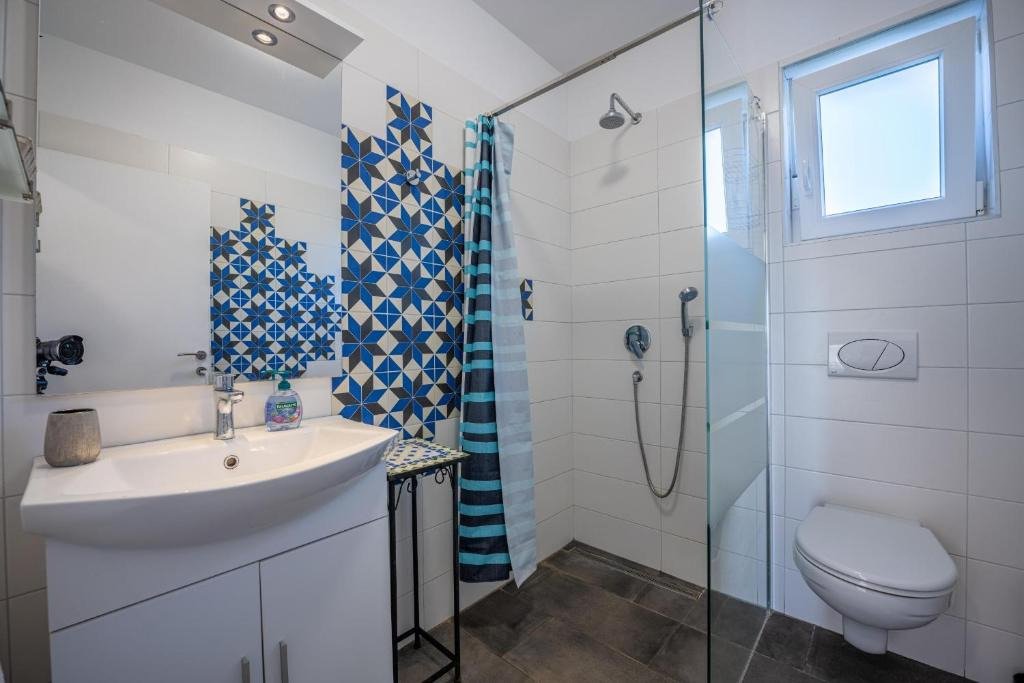 Luxuriöse Villa mit Aussicht und Swimmingpool in Strandnähe in einer natürlichen Oase – Pavićini, Duga Uvala, Istrien