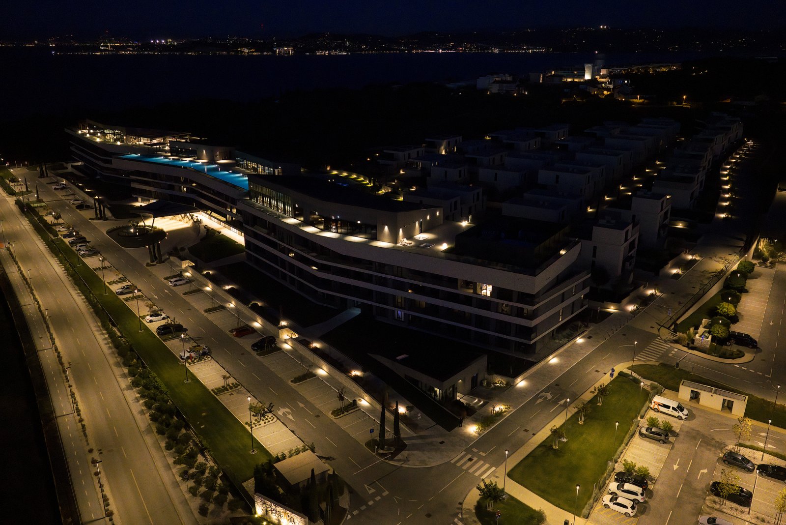 Luxuriöses Haus mit Aufzug am Meer in einem renommierten Ferienort in Umag Savudrija – Ihre private Oase in Istrien