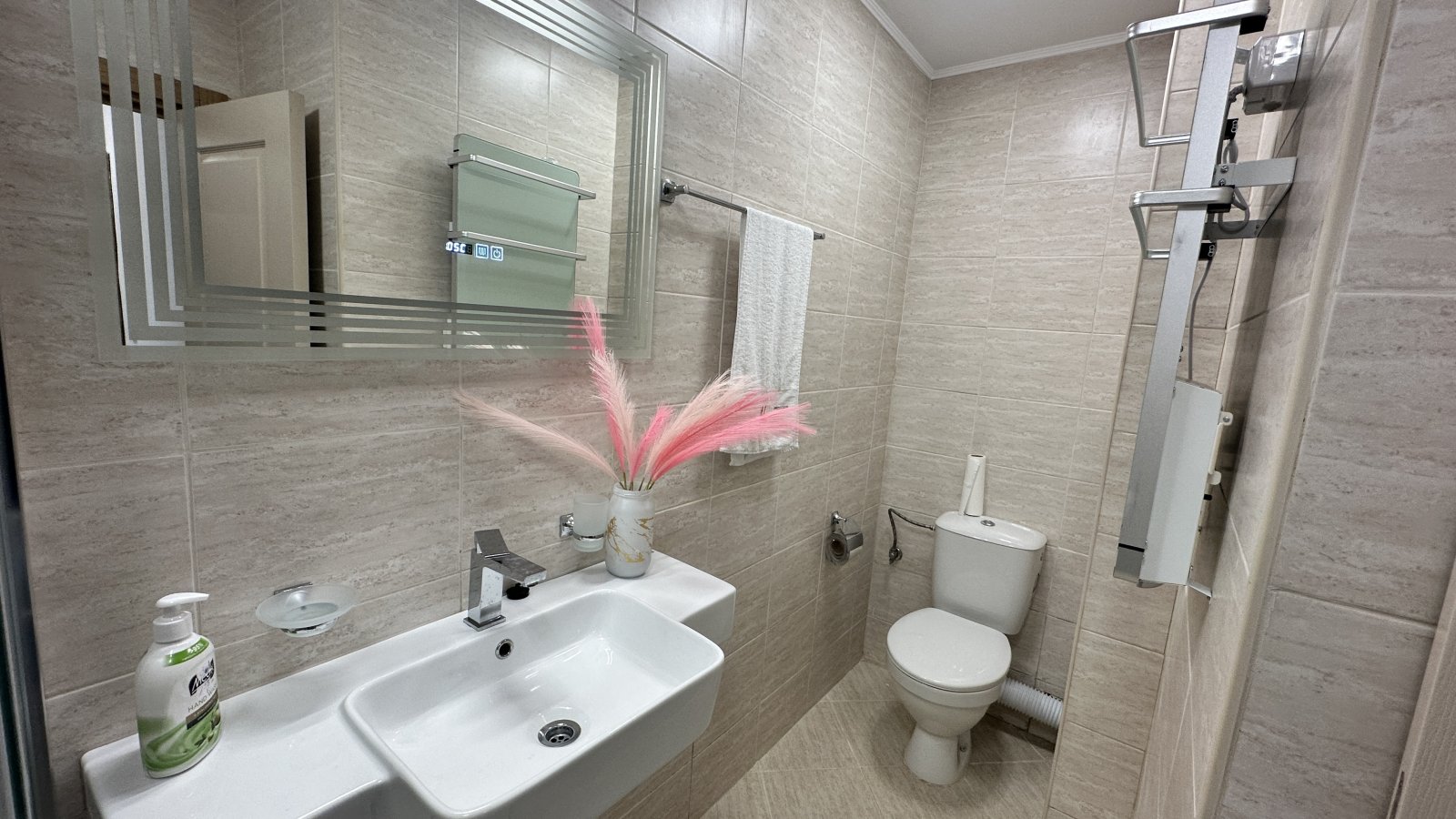 Appartamento con due camere nel complesso Riviera Garden, Ravda, Bulgaria