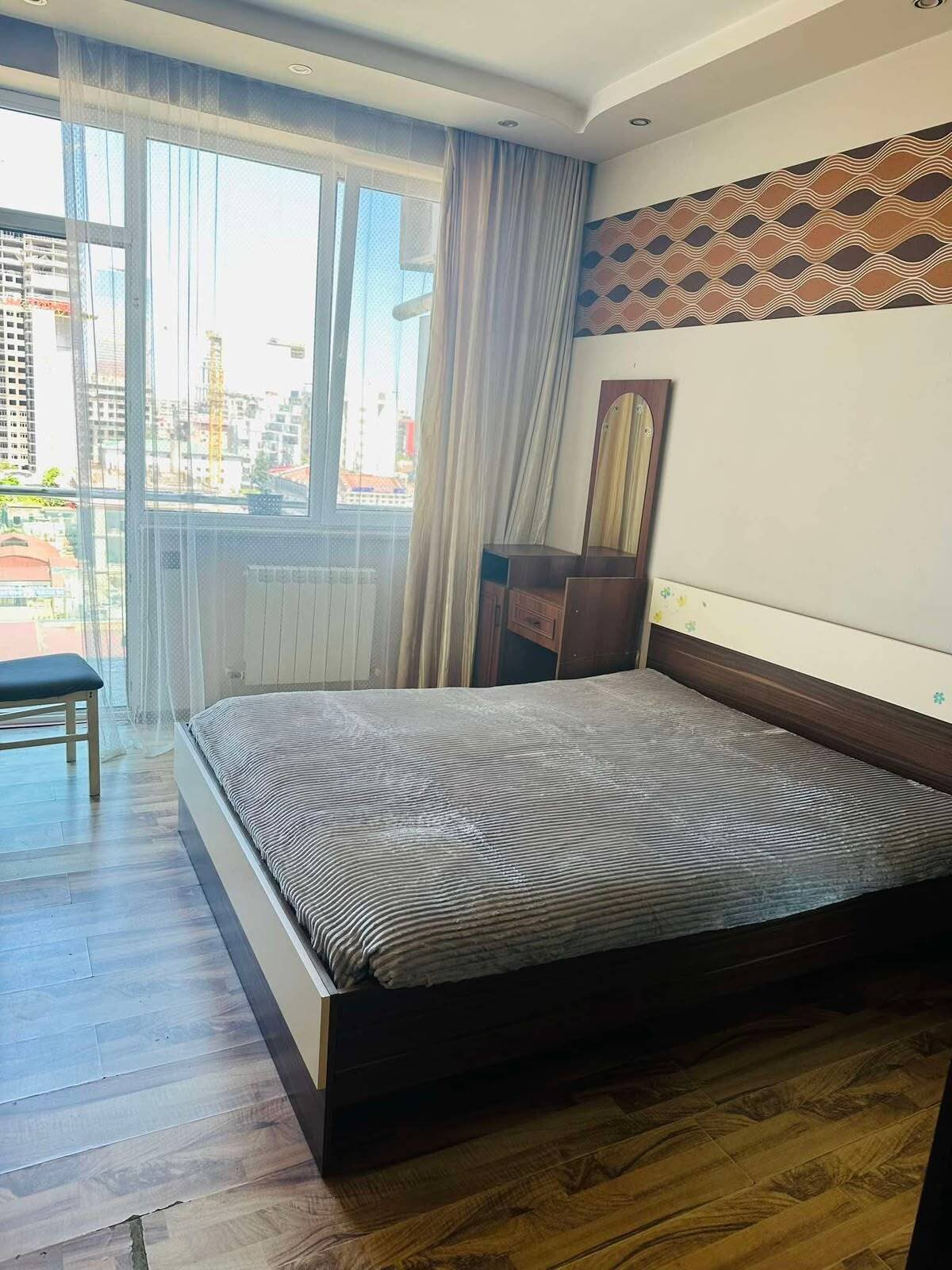 Appartamento con 2 camere da letto ridotto nel cuore di Batumi, Georgia