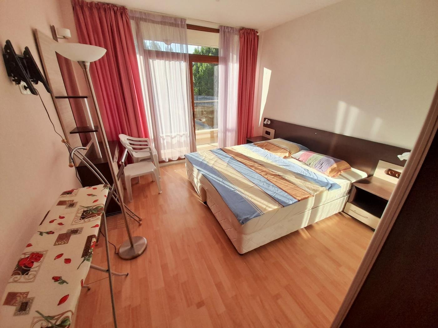 Ampio appartamento di 3 camere da letto di 75 m² nel complesso Eden, Sunny Beach