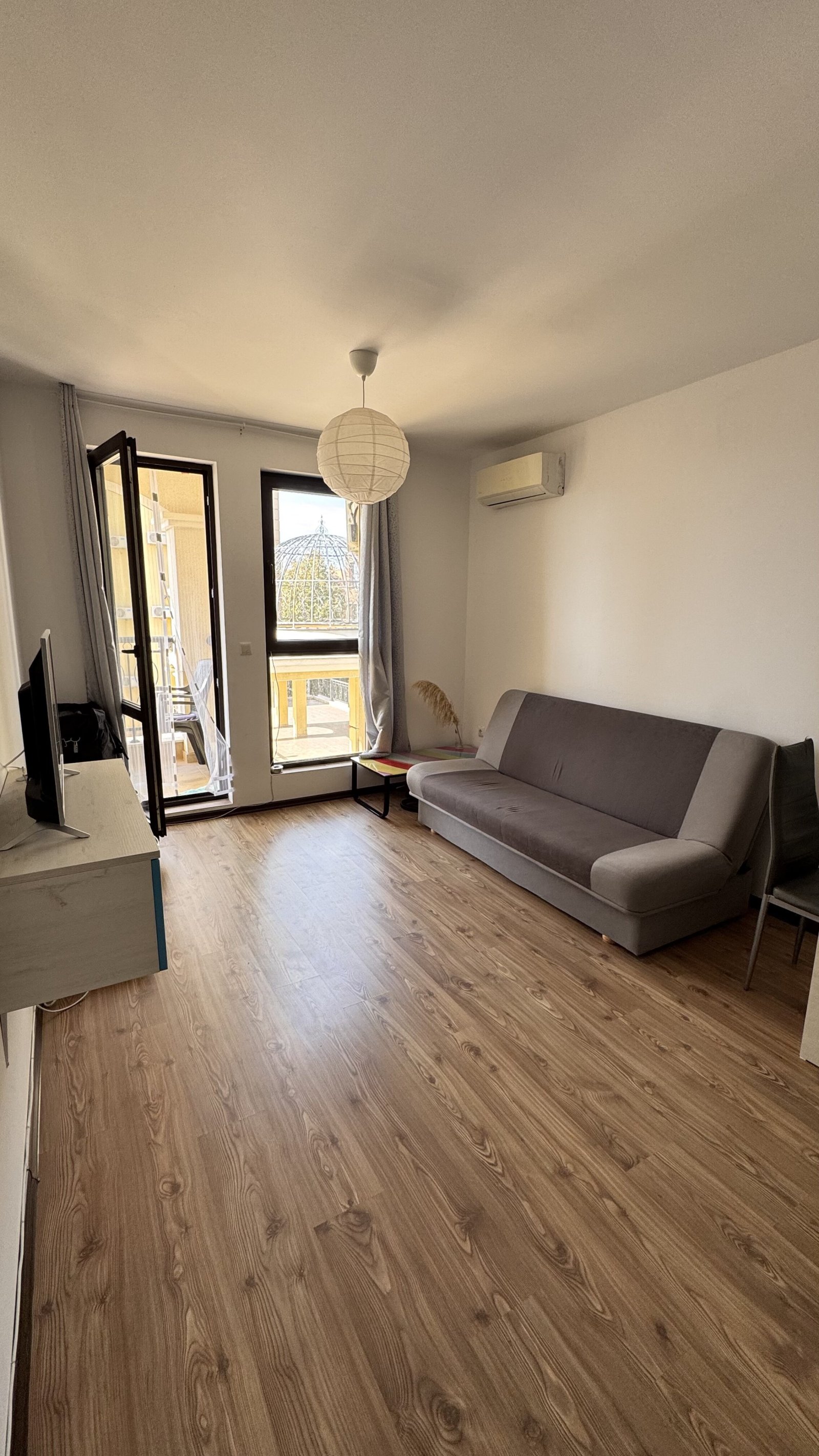 Appartamento arredato di 2 camere da letto di 55 m² nel complesso Marski Bryag, Sveti Vlas
