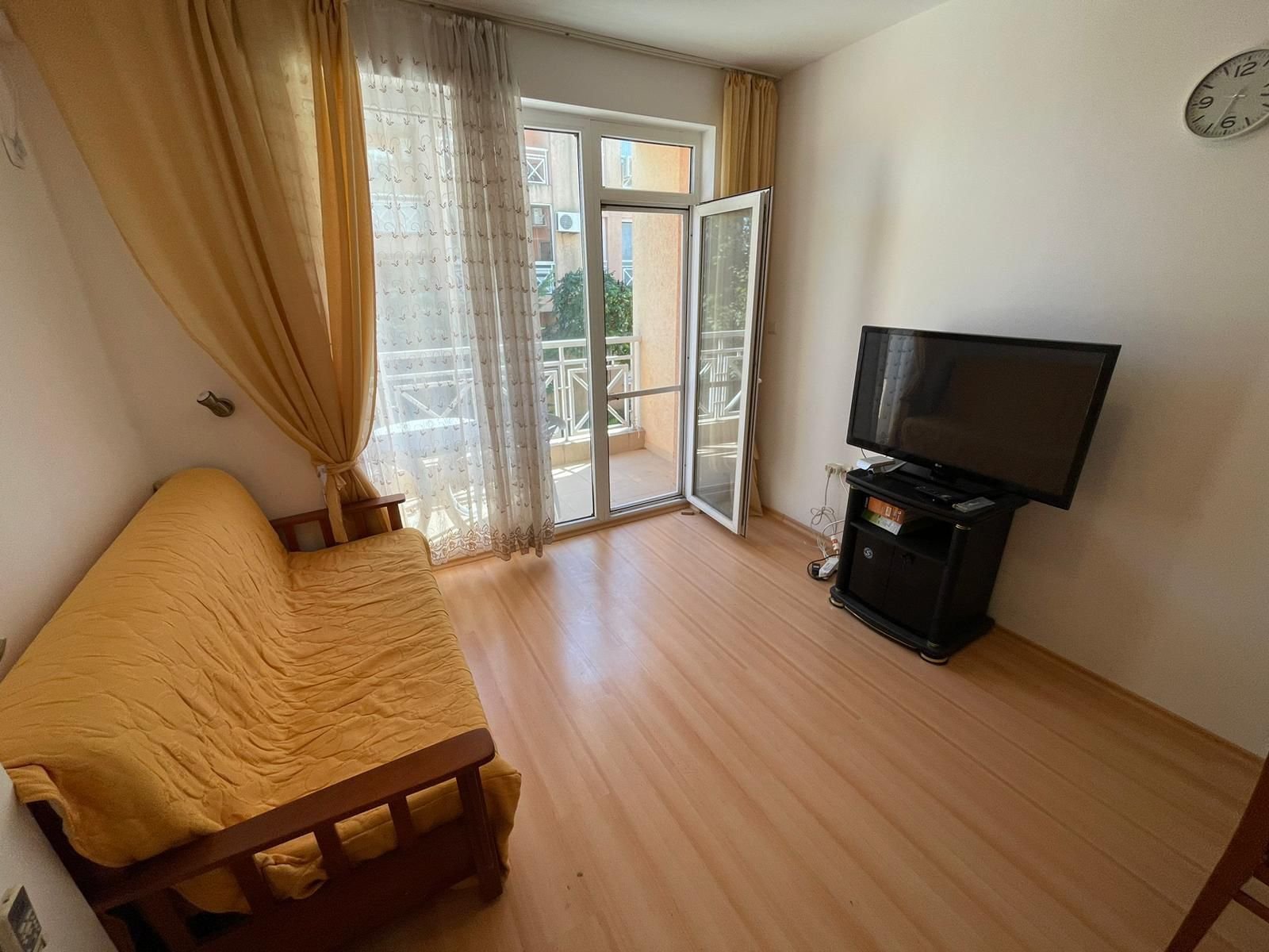 Ampio appartamento di 4 camere nel Sunny Day 6, Tankovo, Bulgaria