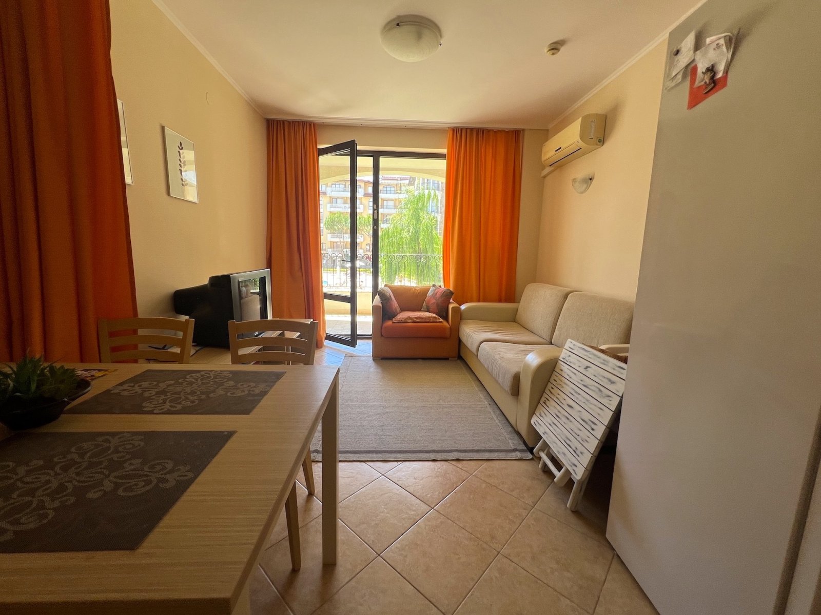 Appartamento con 2 camere e vista sulla piscina nel complesso Royal Sun, Sonnenstrand, Bulgaria