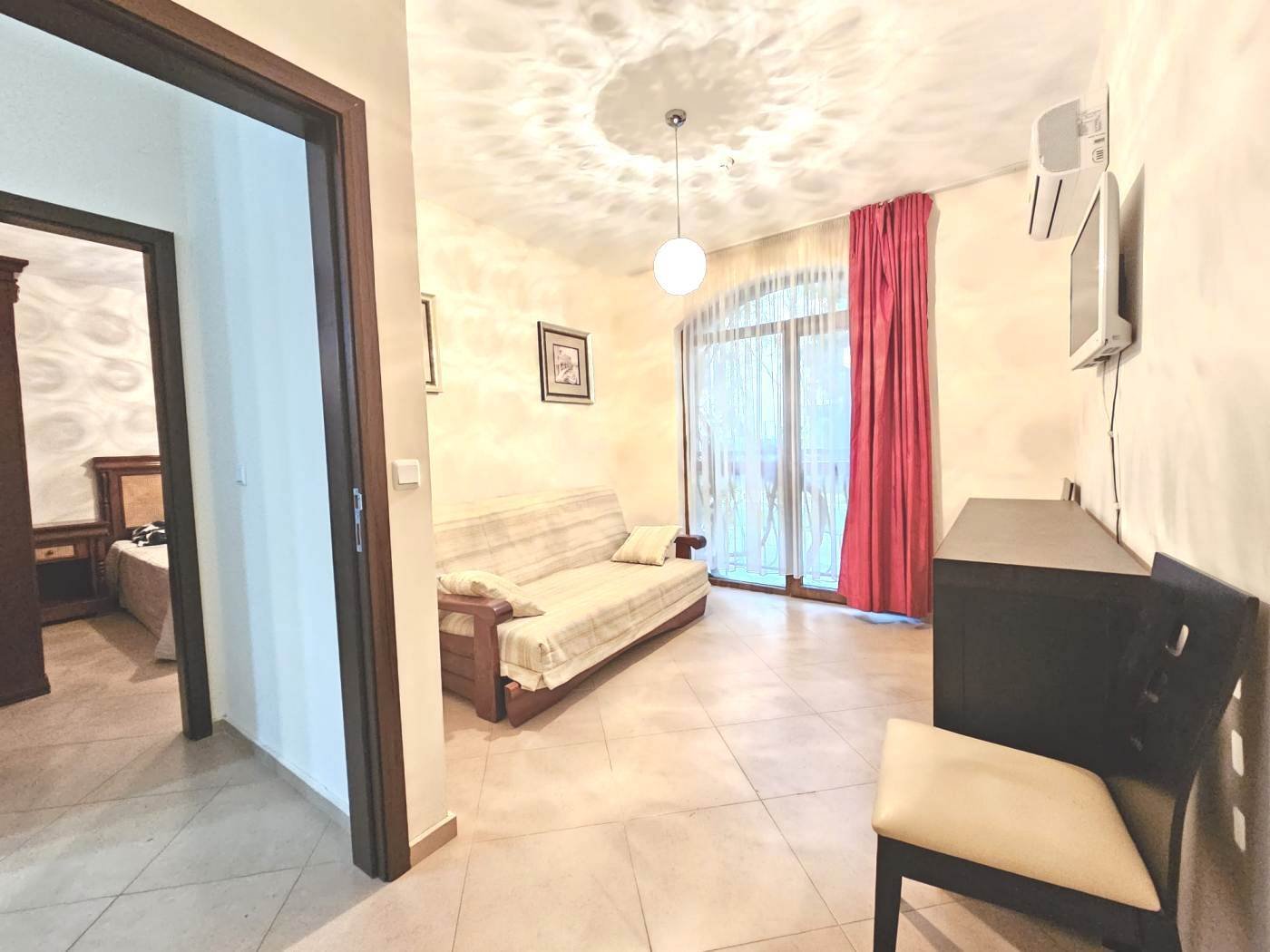 Appartamento di 3 locali con vista piscina nel complesso residenziale Cascadas Family Resort, Sunny Beach, Bulgaria
