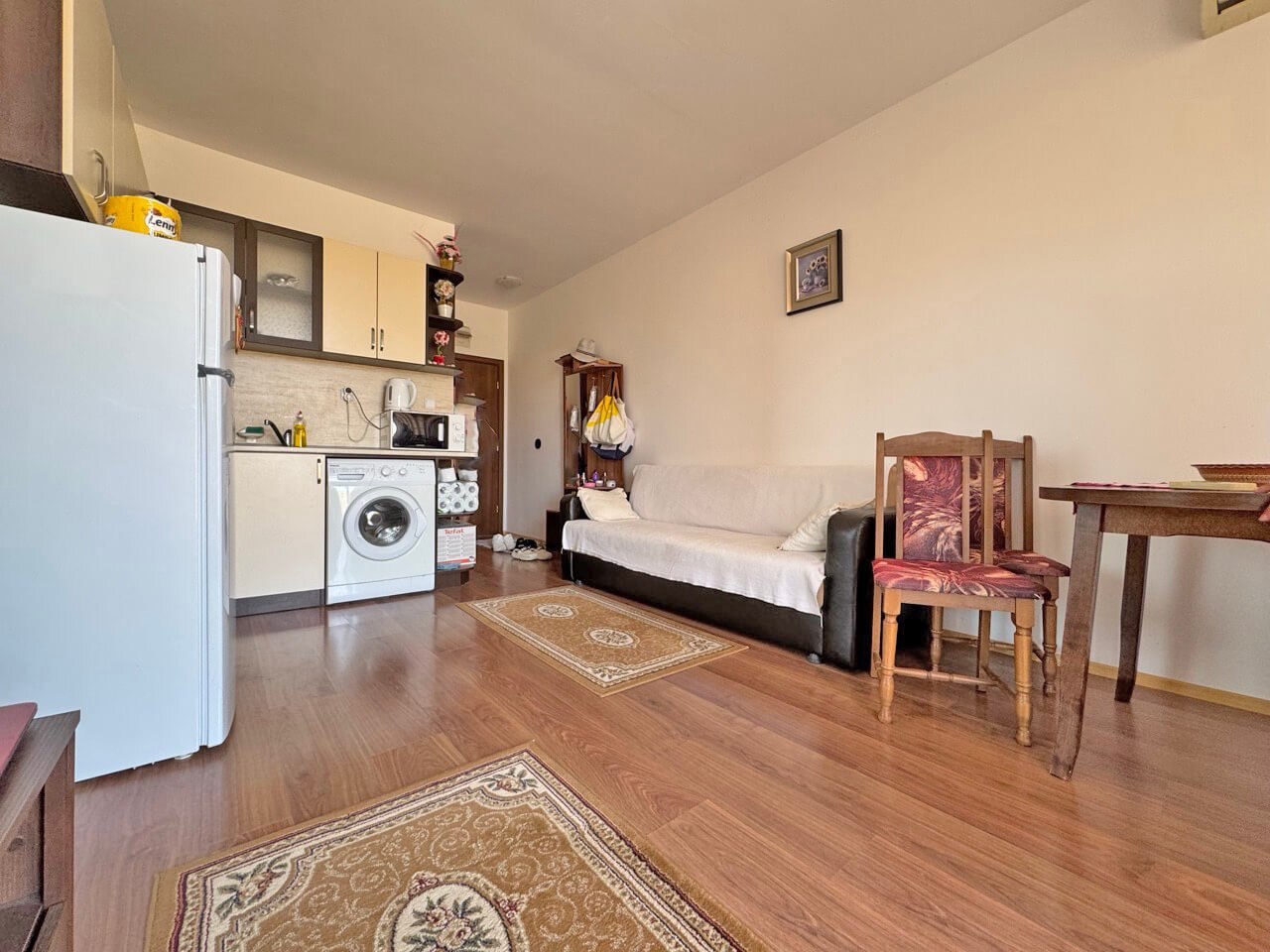 Appartamento con due camere e vista sulle montagne nel complesso residenziale Sunny Day 6 al Sonnenstrand, Bulgaria