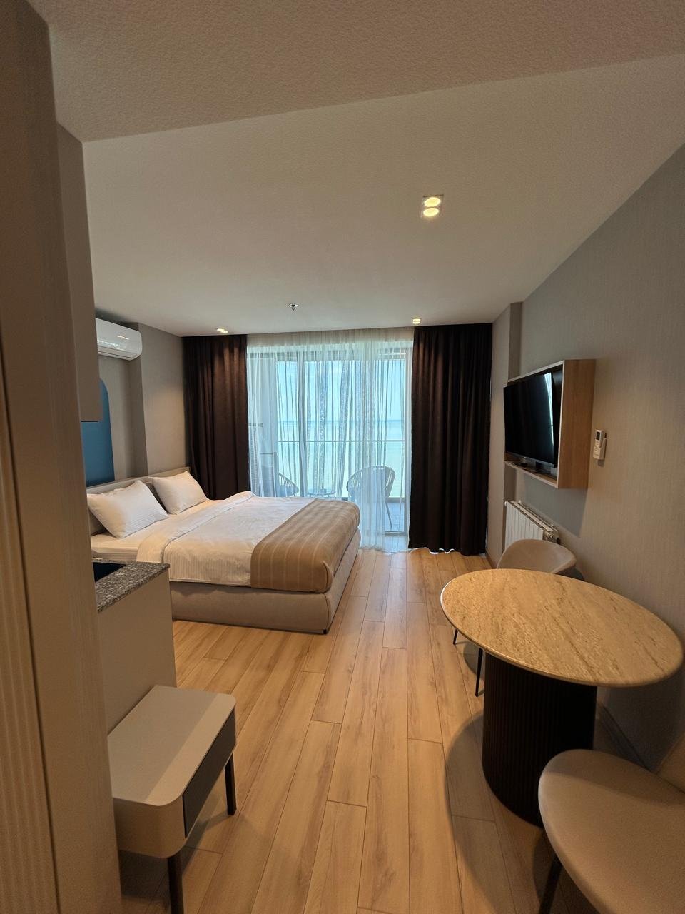 Marina Club – Studio di alta qualità chiavi in mano con vista sul mare a Batumi, Georgia, a pochi passi dalla spiaggia