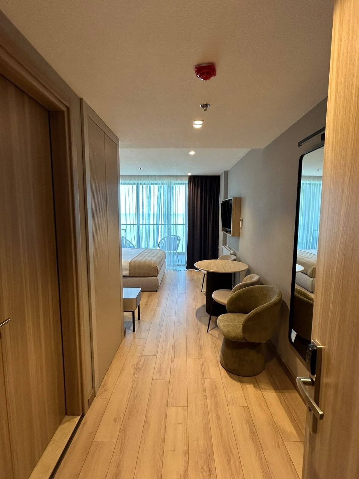 Marina Club – Studio di alta qualità chiavi in mano con vista sul mare a Batumi, Georgia, a pochi passi dalla spiaggia