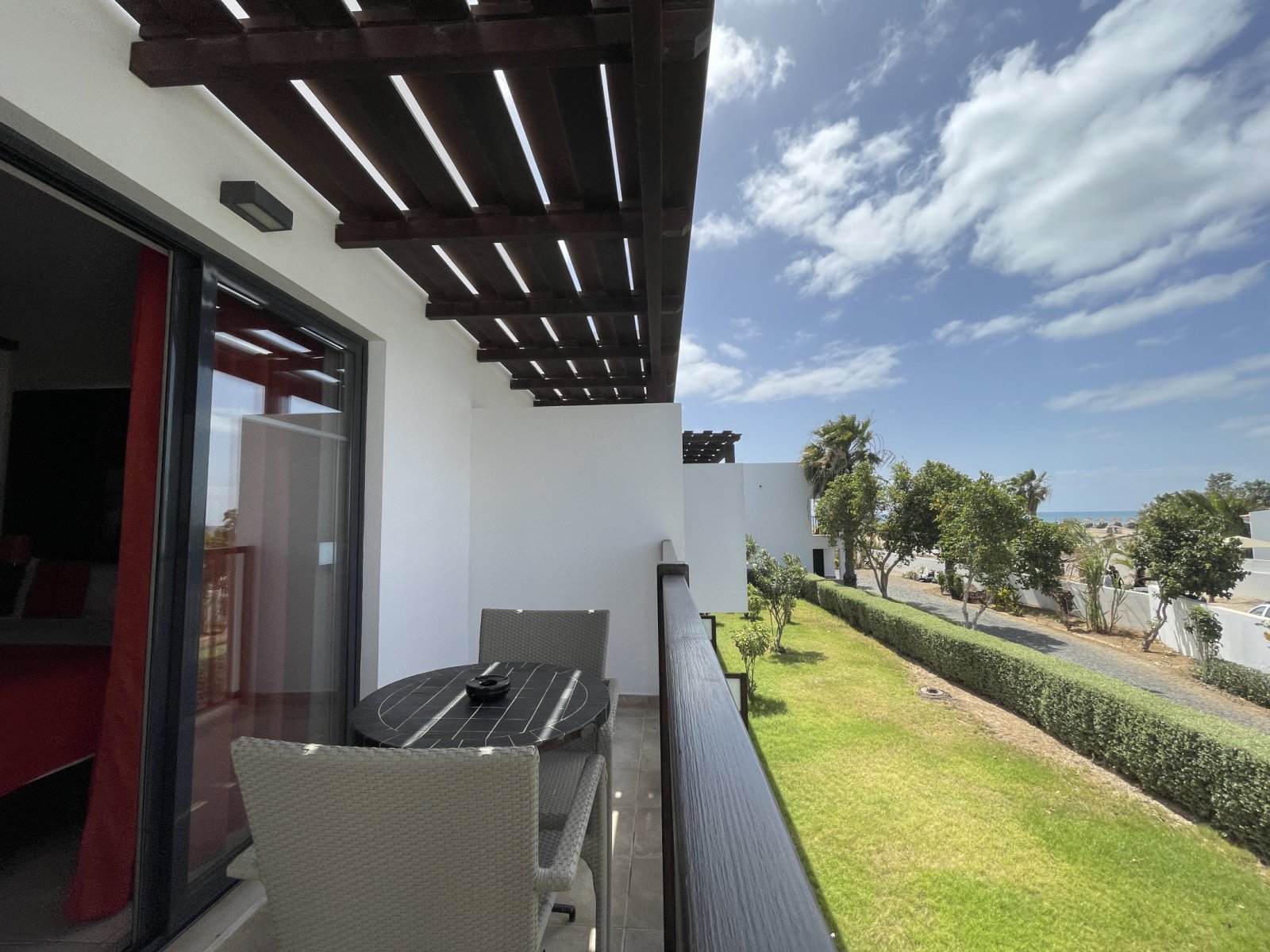 Garantierte Rendite, Apartment mit einem Schlafzimmer und Blick auf die Pools im Melia Llana Beach Resort, Kap Verde