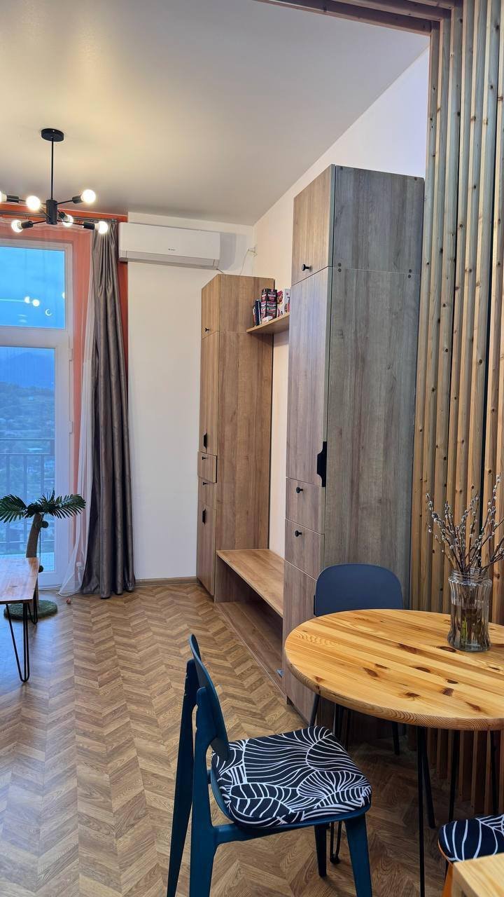 Ciao, appartamento ammobiliato con una camera da letto a Batumi, Georgia – Piano alto con vista sulle montagne non ostruita