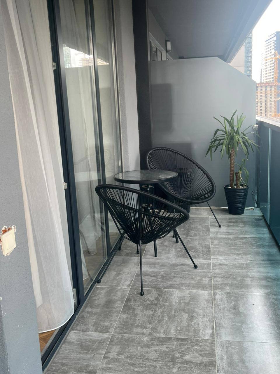 Elegante appartamento con 2 camere da letto al piano alto nel Calligraphy Towers, Batumi, Georgia – vista sulla montagna e sulla città