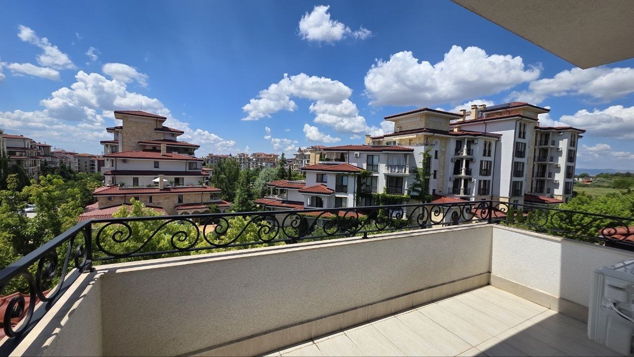 Elegante appartamento con due camere da letto e vista mare nel lussuoso complesso residenziale Poseidon, Nesebar, Bulgaria