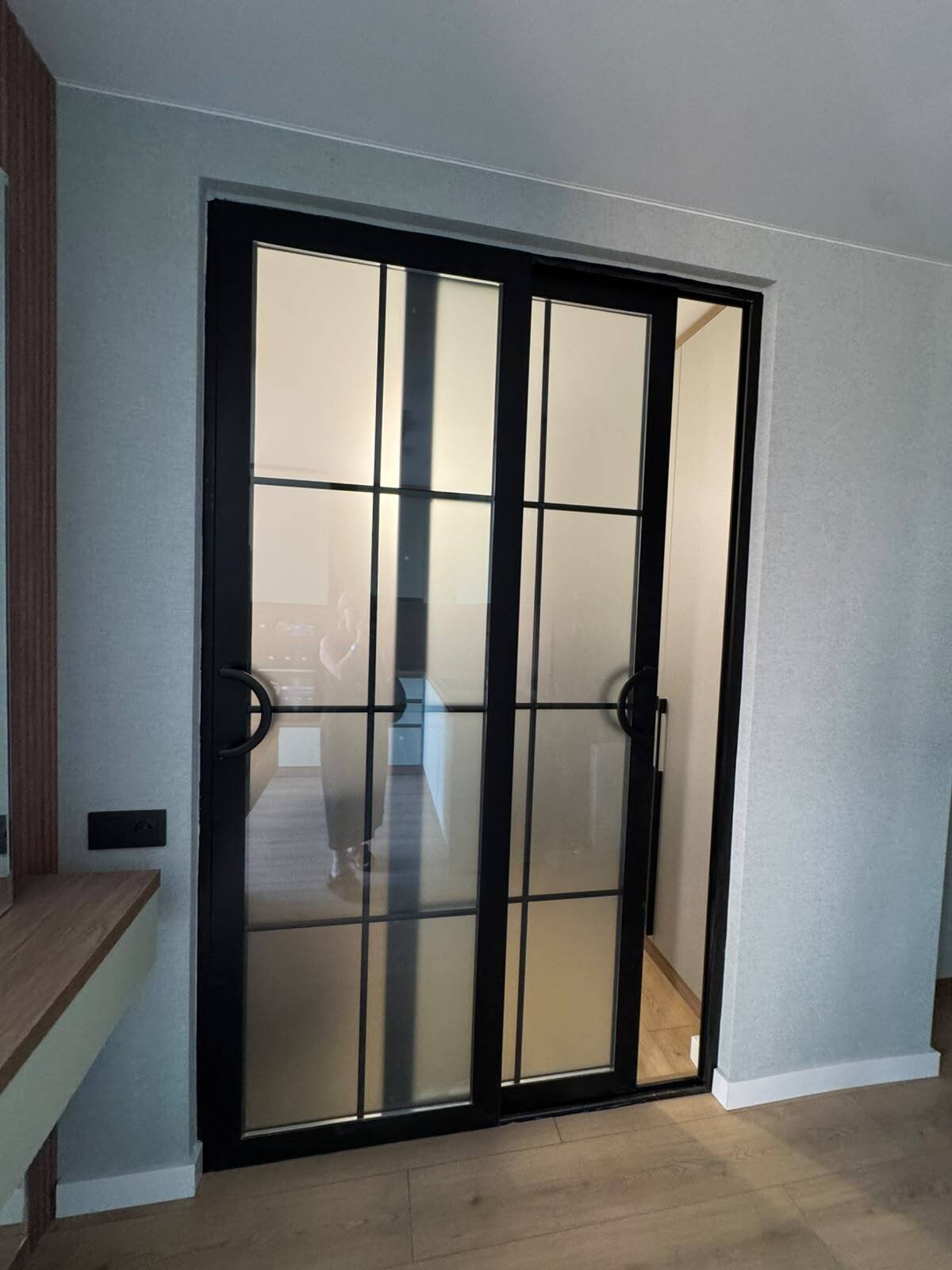 Appartamento di 2 camere da letto appena ristrutturato a Batumi, Georgia – al piano alto, vista sullo stadio di rugby e ampio balcone