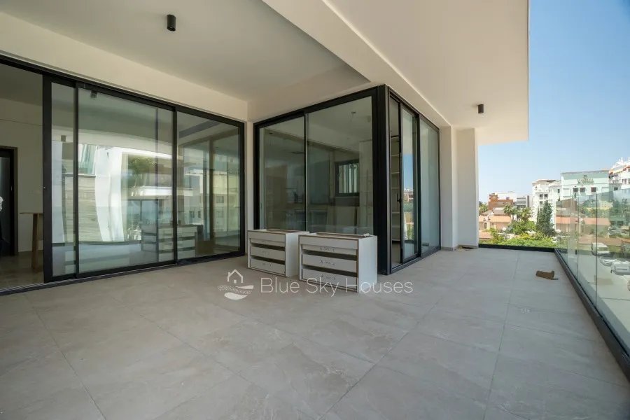 Penthouse in Potamos Germasogeias, Limassol