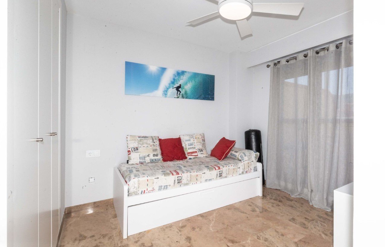 Luxuriöses Duplex-Penthouse in Denia mit Meerblick und zwei Terrassen