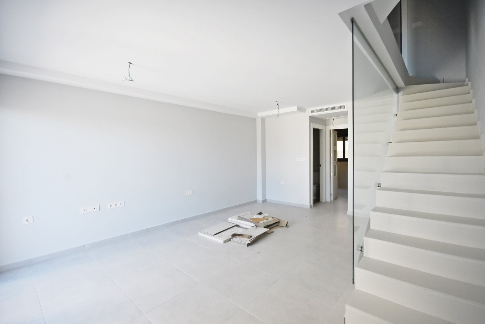 Modernes Stadthaus mit Pool und Solarium, 350 m vom Meer entfernt, Puerto de Mazarrón, Murcia