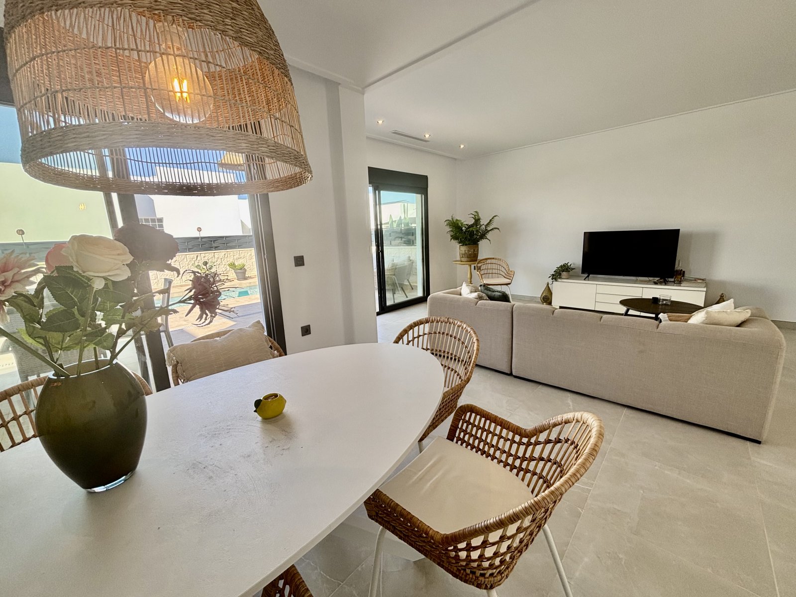 Exklusives freistehendes Chalet mit privatem Pool und Terrasse, Benijófar