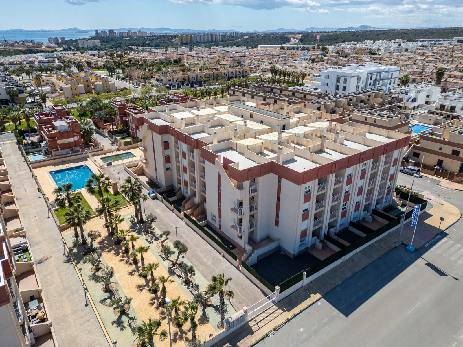Moderne Apartments 2 km vom Meer entfernt, mit Pool und Garten, Orihuela