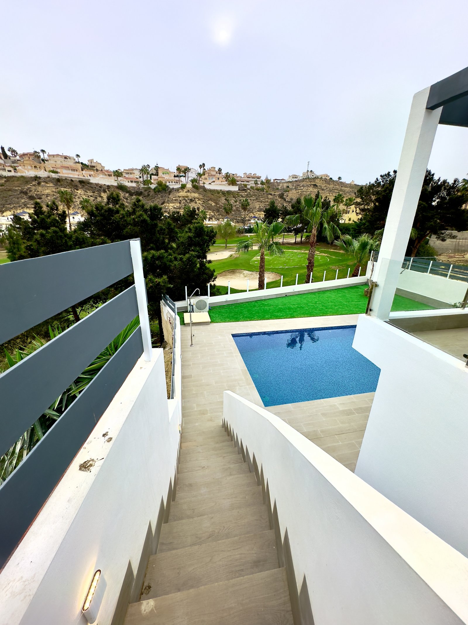 Exklusives freistehendes Haus mit Pool und Garten, 1 km vom Golfplatz entfernt, Ciudad Quesada