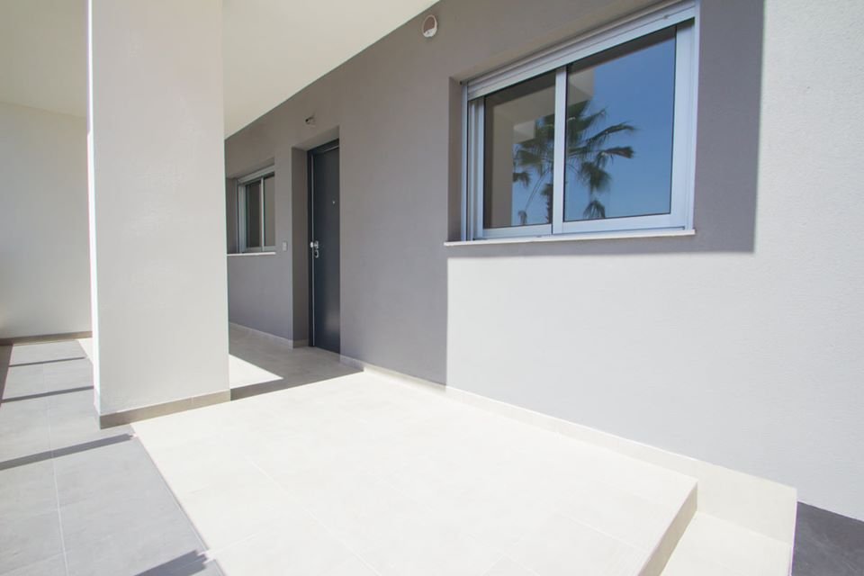 Vollständig möblierte Apartments mit Terrasse und Gemeinschaftspool, Las Filipinas