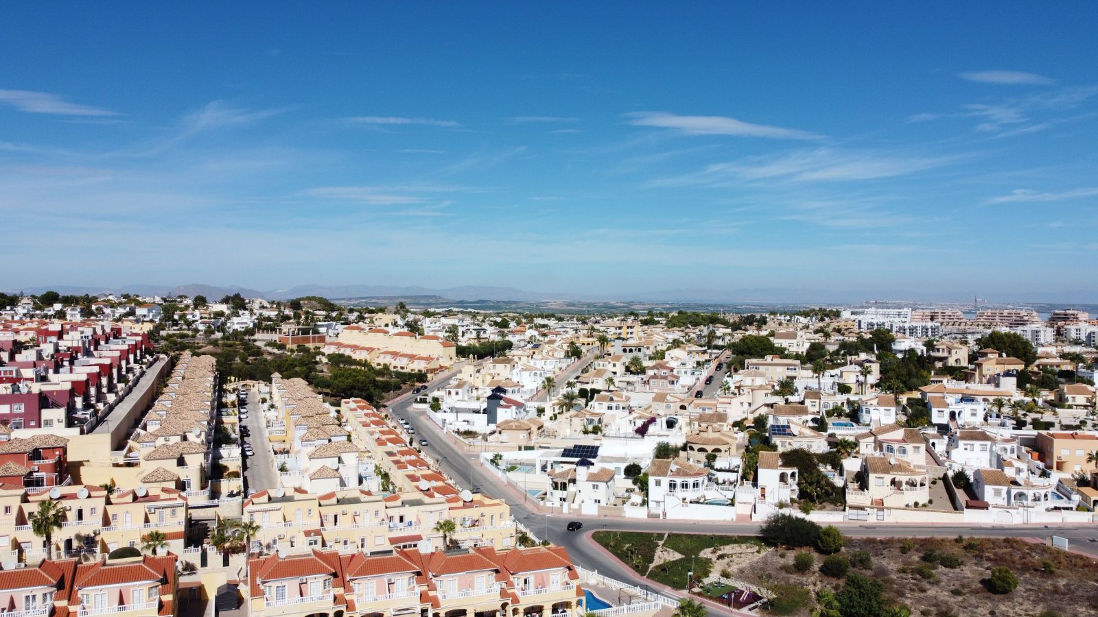 Vollständig möblierte Apartments mit Terrasse und Gemeinschaftspool, Las Filipinas
