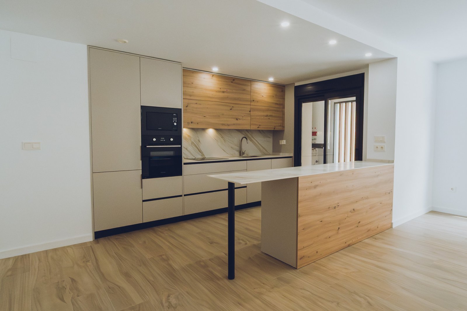 Moderne Apartments und Penthäuser, private Terrassen und Garagen, Redován