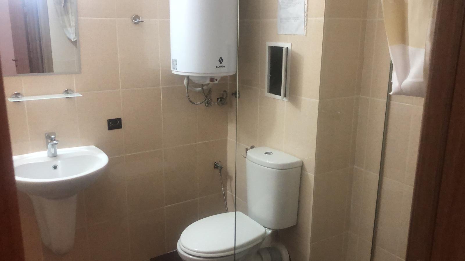 Appartamento con 2 camere e vista sulla piscina in affitto a lungo termine ad Aheloy, Bulgaria