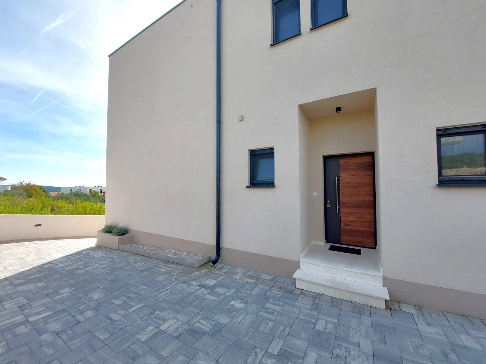 Luxuriöses Doppelhaus mit Swimmingpool und Panoramablick auf das Meer in Vodice