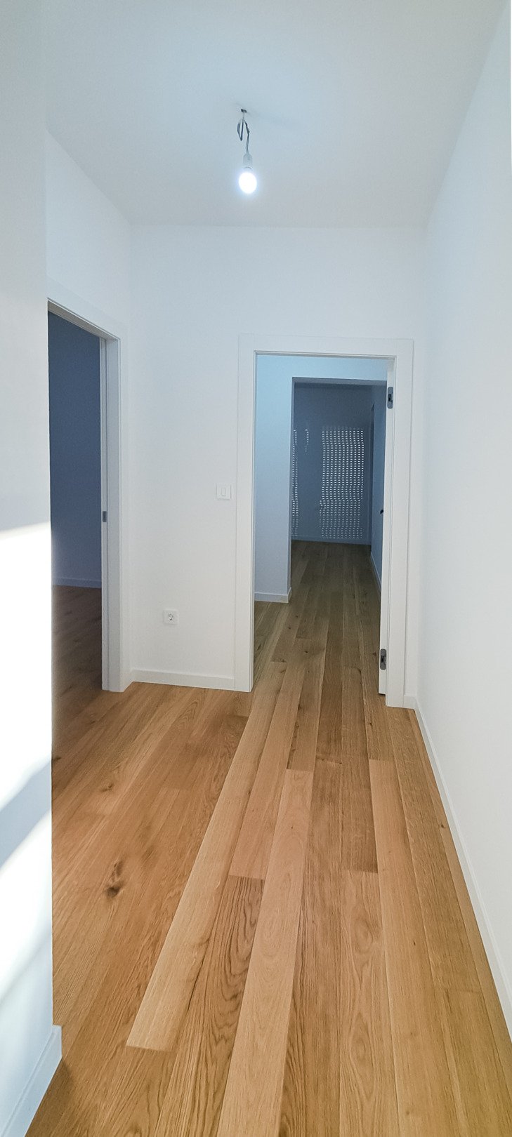 Premium-Apartment nur 50 m vom Meer entfernt, Dachterrasse → Privlaka