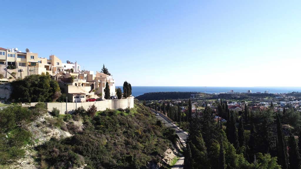 Kapitalanlage: Zwei-Zimmer-Wohnung in Limassol mit Meerblick