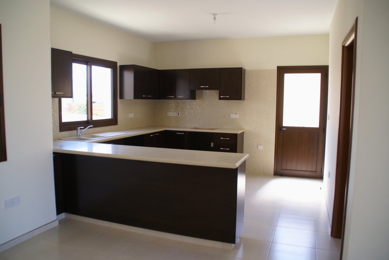 Luxusvilla mit Swimmingpool und riesigem Grundstück zu einem Superpreis
