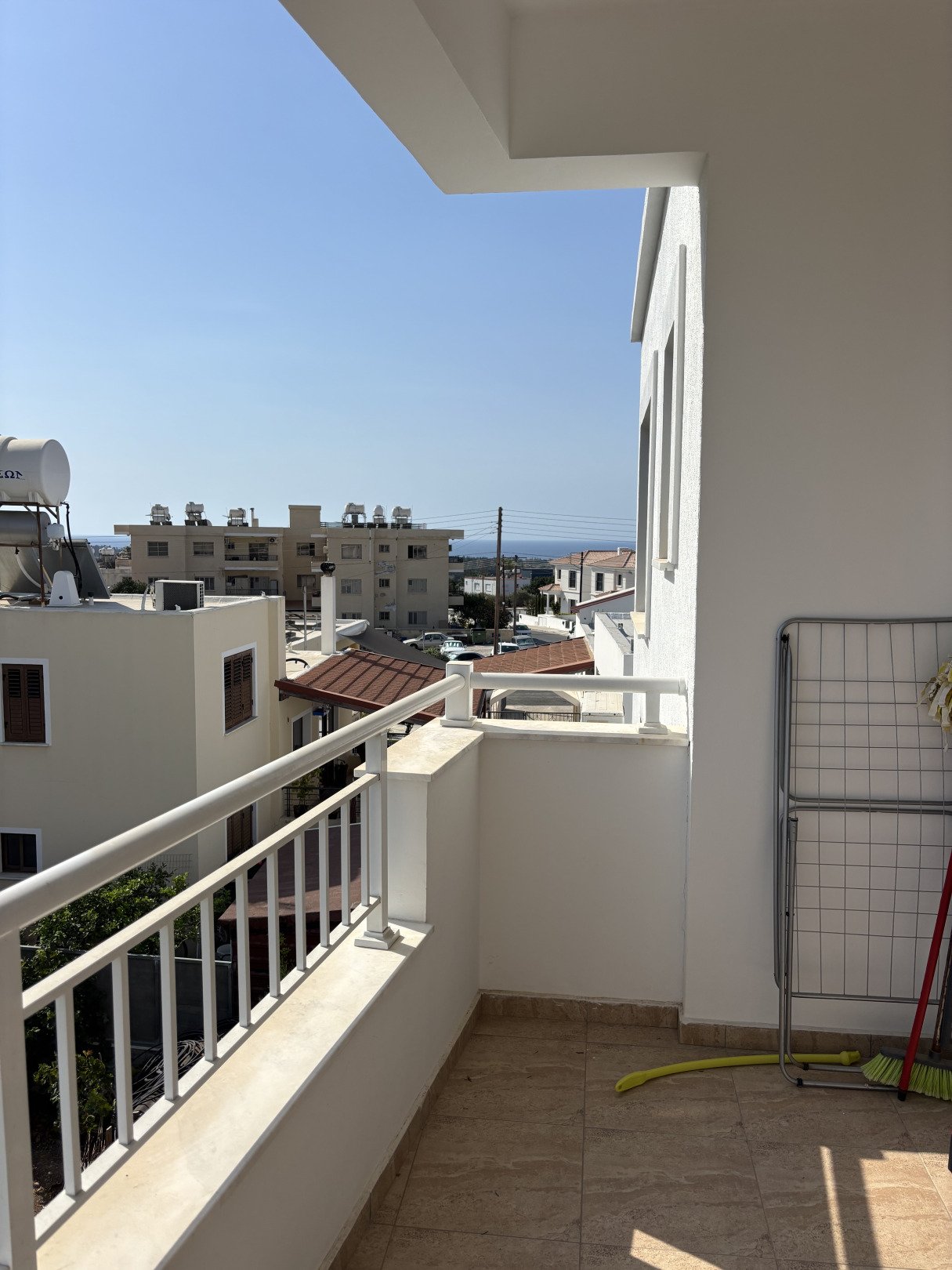 Modernes 2+1-Apartment in attraktiver Lage in Yeroskipou, Zypern