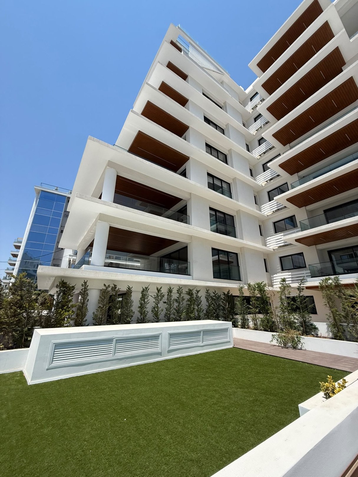 Einzigartige 3+1-Erdgeschosswohnung mit privater Terrasse in Strandnähe in Larnaka, Zypern