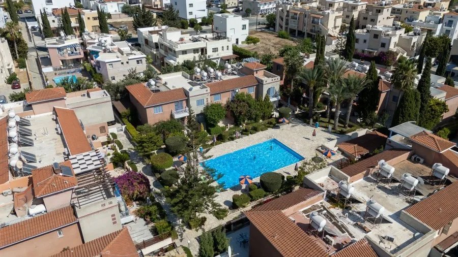 Kato Paphos - Universal:  