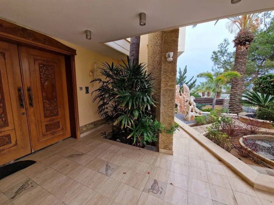 Freistehende Villa in Mesovounia, Limassol