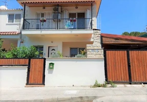 Doppelhaushälfte in Yermasogia, Limassol