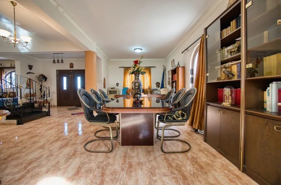Freistehende Villa in Zakaki, Limassol