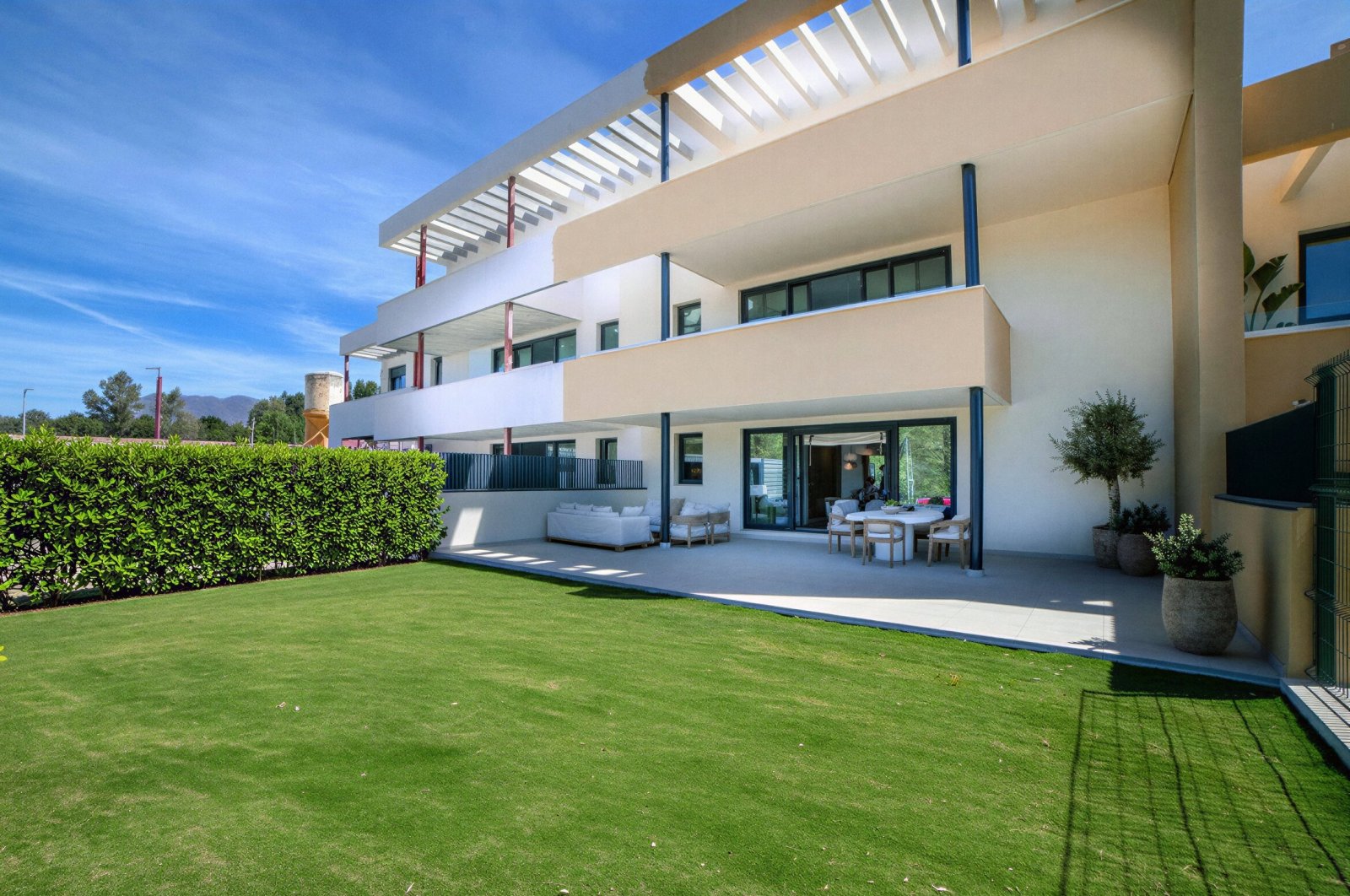 Exklusive Apartments mit Meerblick, Casares