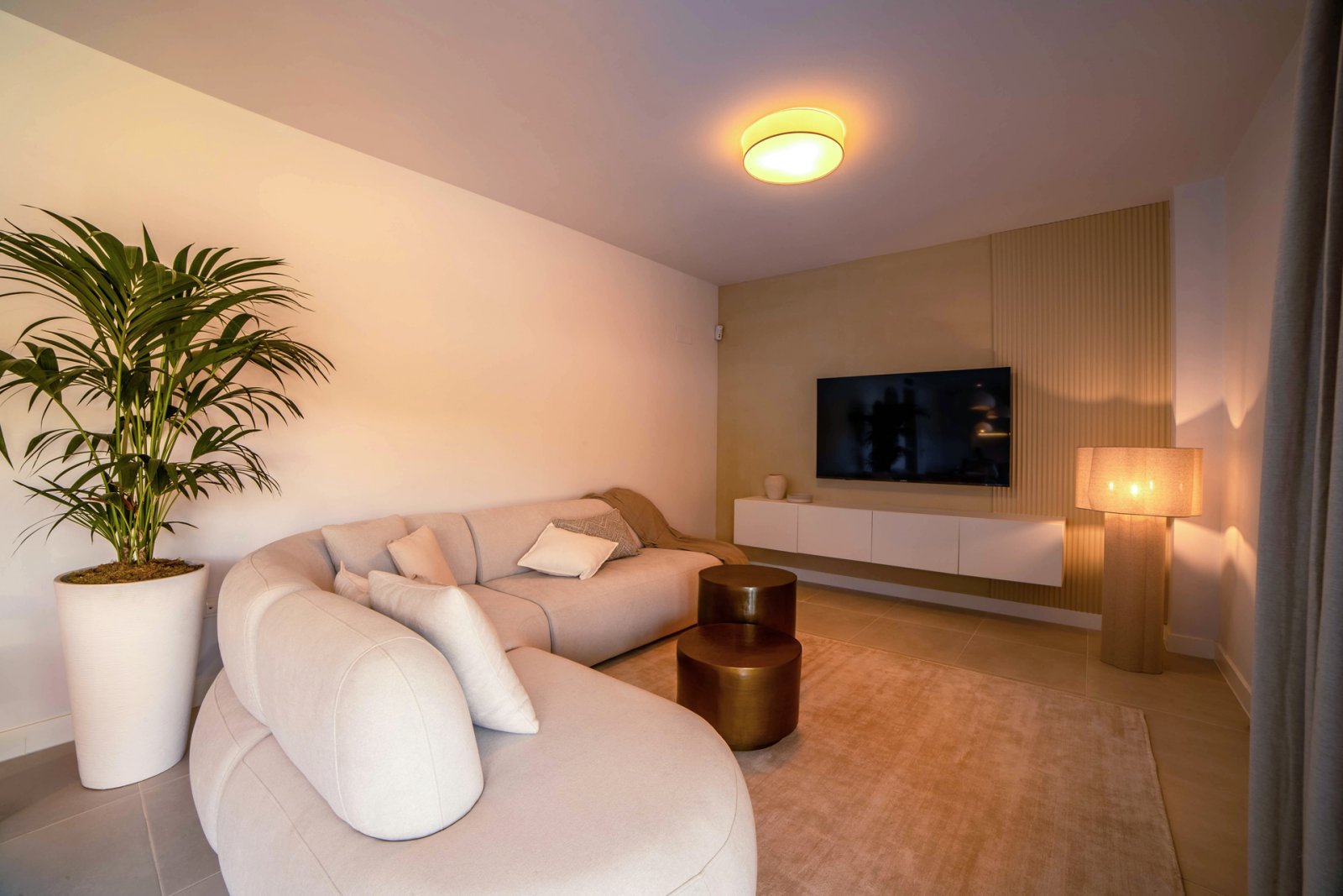 Exklusive Apartments mit Meerblick, Casares