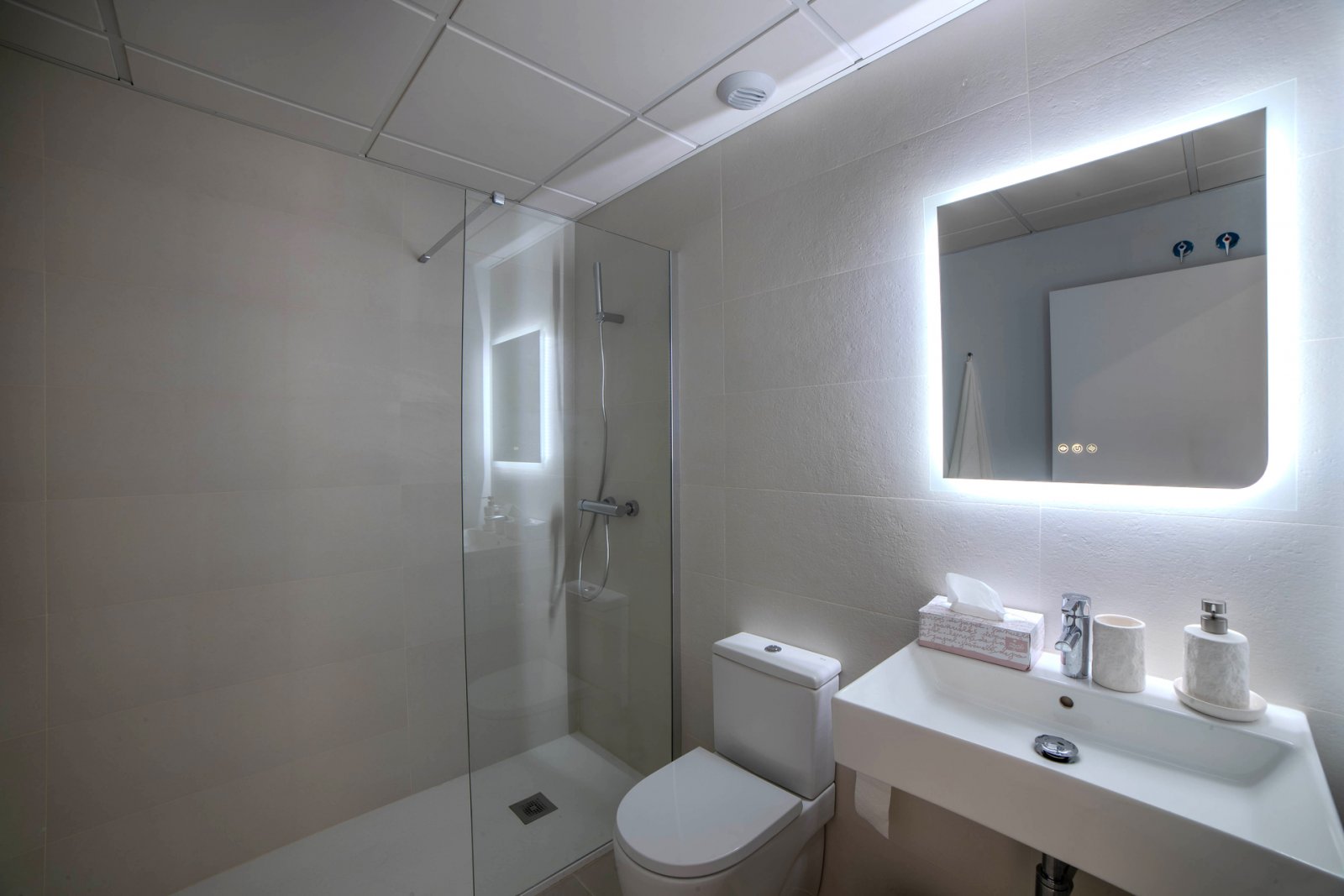 Exklusive Apartments mit Meerblick, Casares