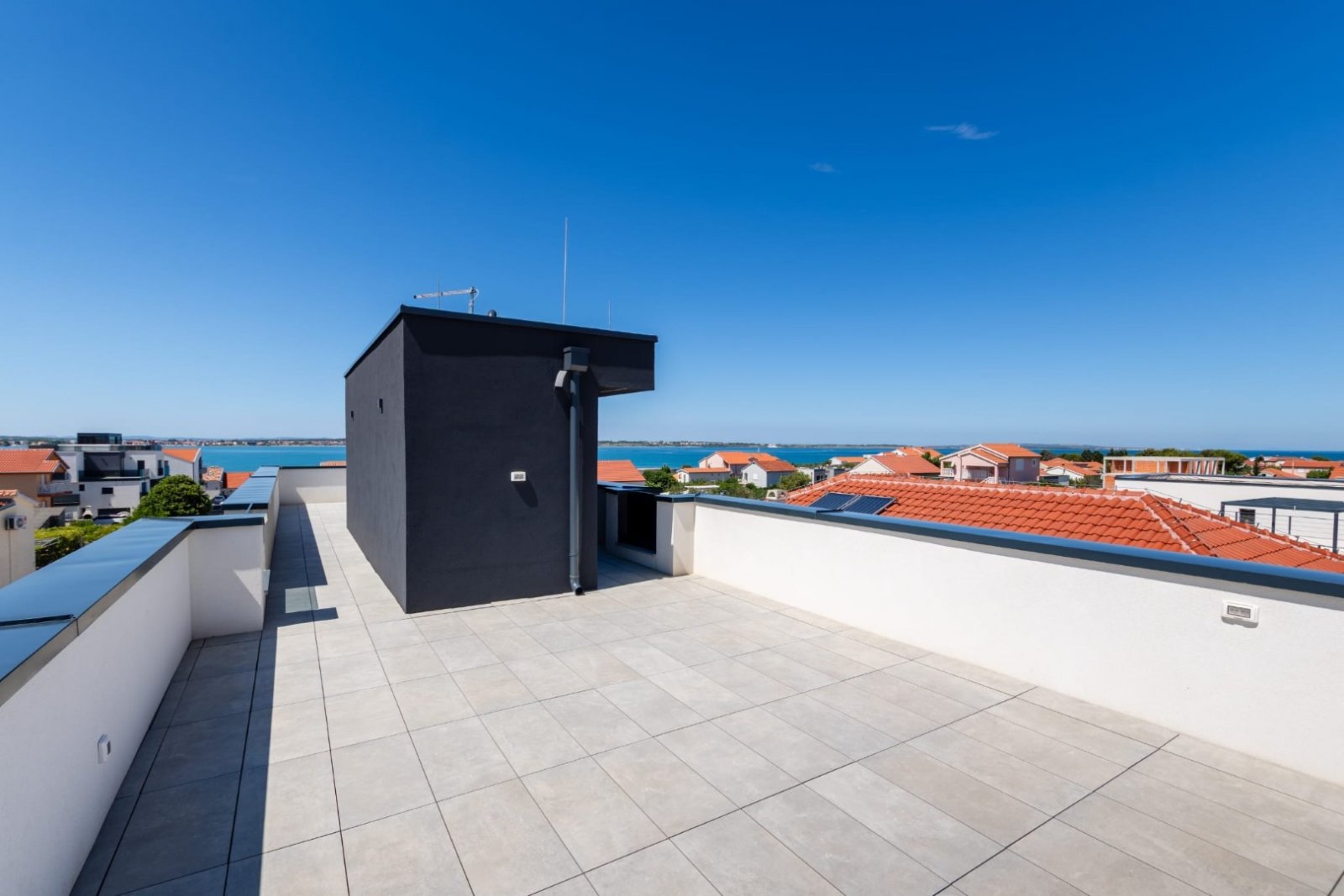 Luxusvilla mit Pool und Meerblick, Vrsi, Kroatien