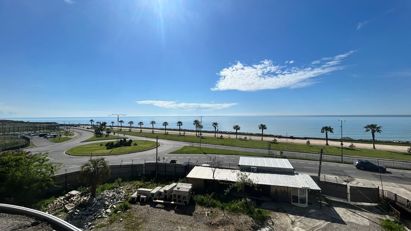 Studio di lusso direttamente sul mare a Batumi, Georgia – appartamento in stato White-Frame al prezzo di promozione dell'impresa edilizia