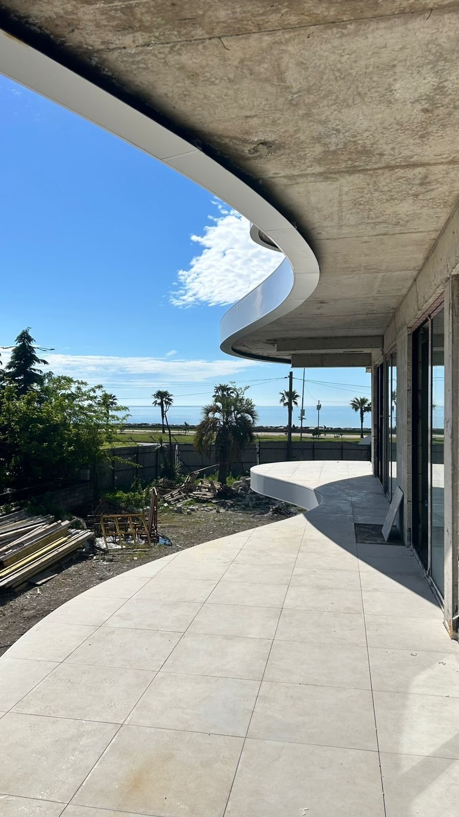 Studio di lusso direttamente sul mare a Batumi, Georgia – appartamento in stato White-Frame al prezzo di promozione dell'impresa edilizia