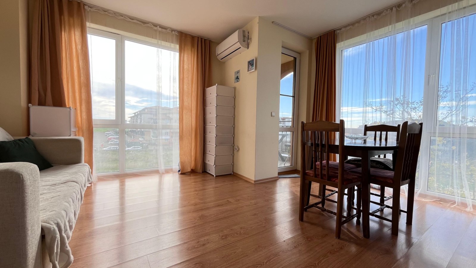 Appartamento di 3 camere con vista mare e piscina nel complesso residenziale Chateau Aheloy 1, Aheloy, Bulgaria