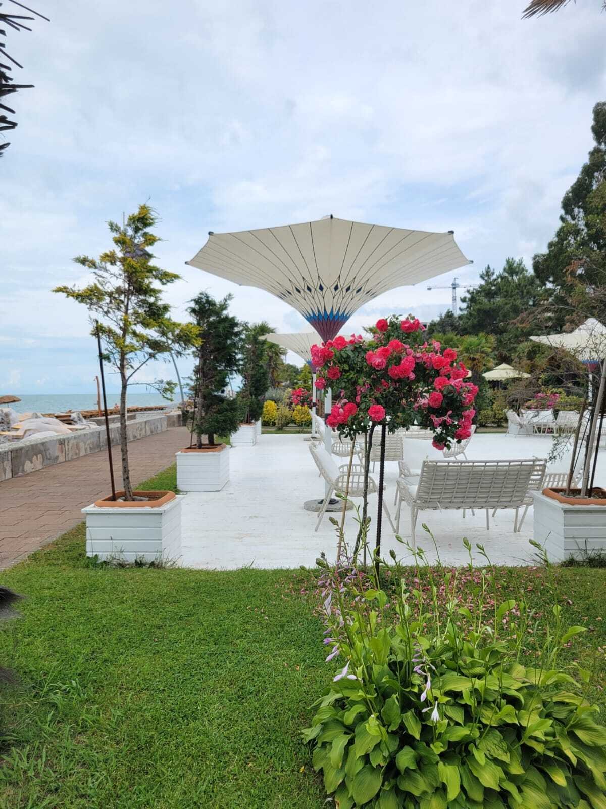 Appartamento completamente arredato di 2 locali nel Dreamland Oasis Resort vicino a Batumi, Georgia – con giardino privato e accesso alla spiaggia privata