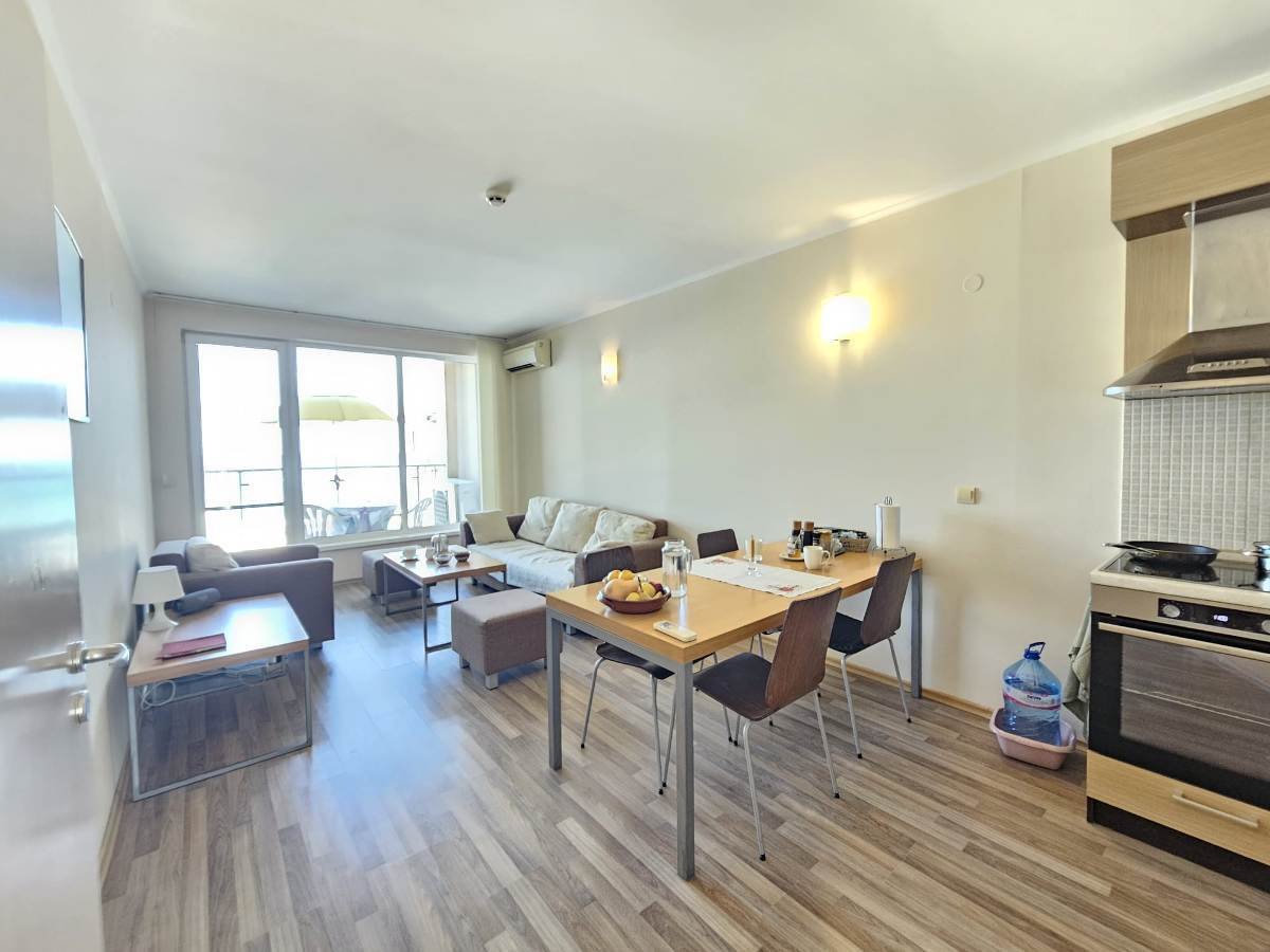 Appartamento di 4 stanze con vista mare e piscina nel complesso Obzor Beach Resort, Obzor, Bulgaria