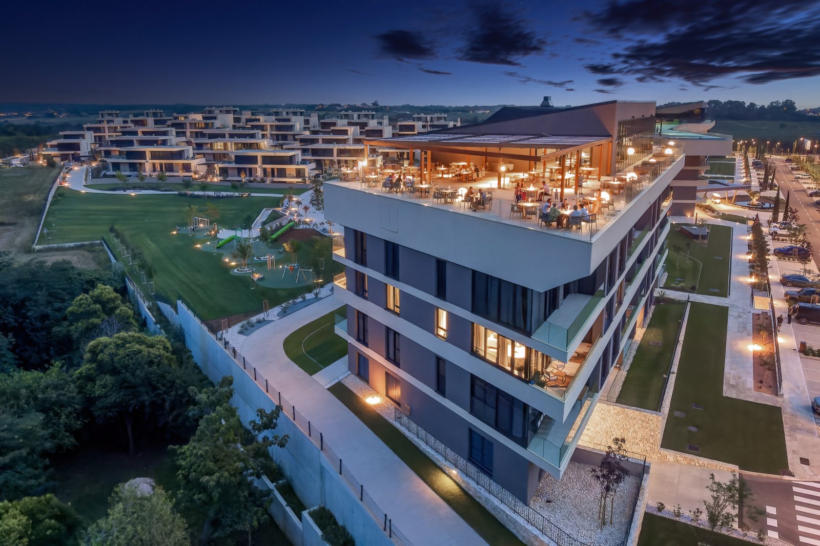 Modernes Apartment mit geräumiger Terrasse und Meerblick, 200 m vom Strand entfernt, Savudrija, Kroatien