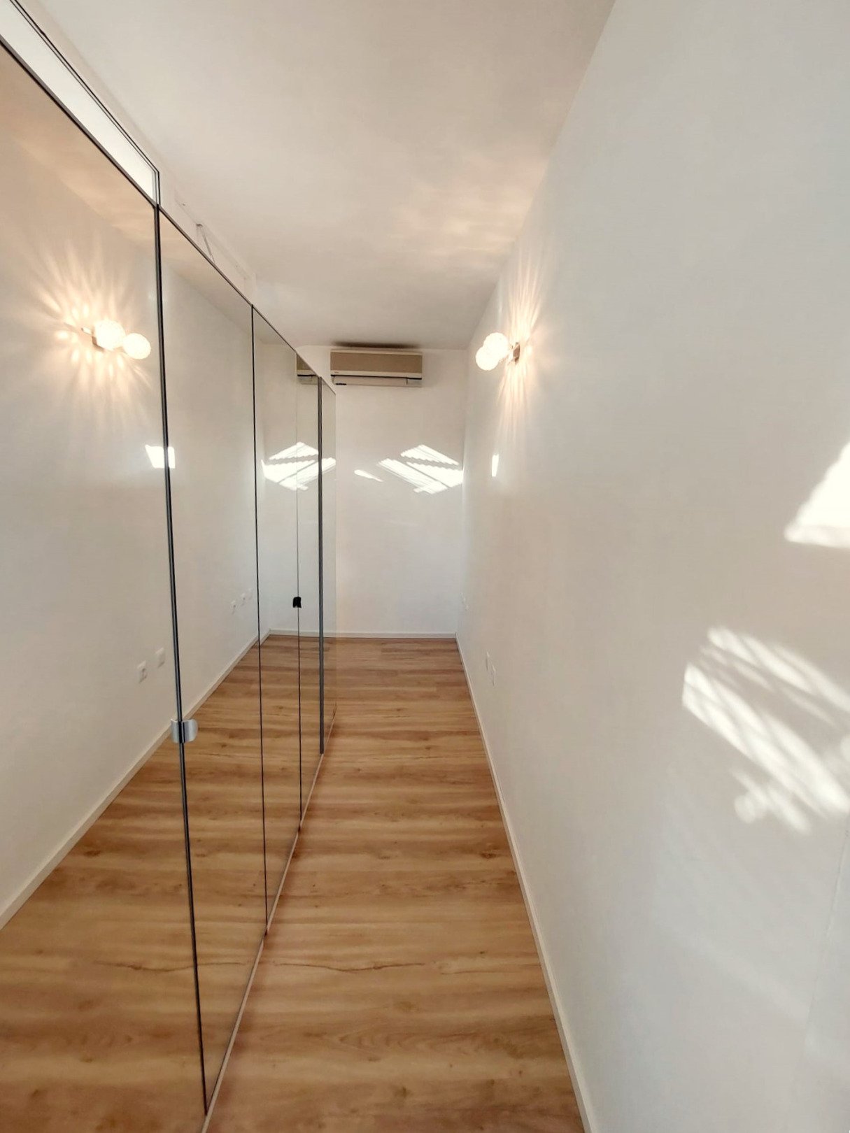 Modernes Apartment mit Meerblick, 150 m vom Strand entfernt, Medulin, Kroatien